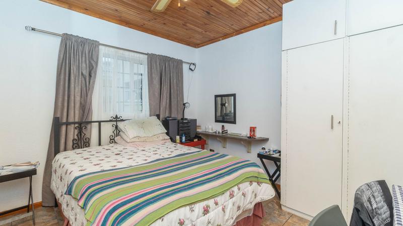 5 Bedroom Property for Sale in De Kuilen Western Cape